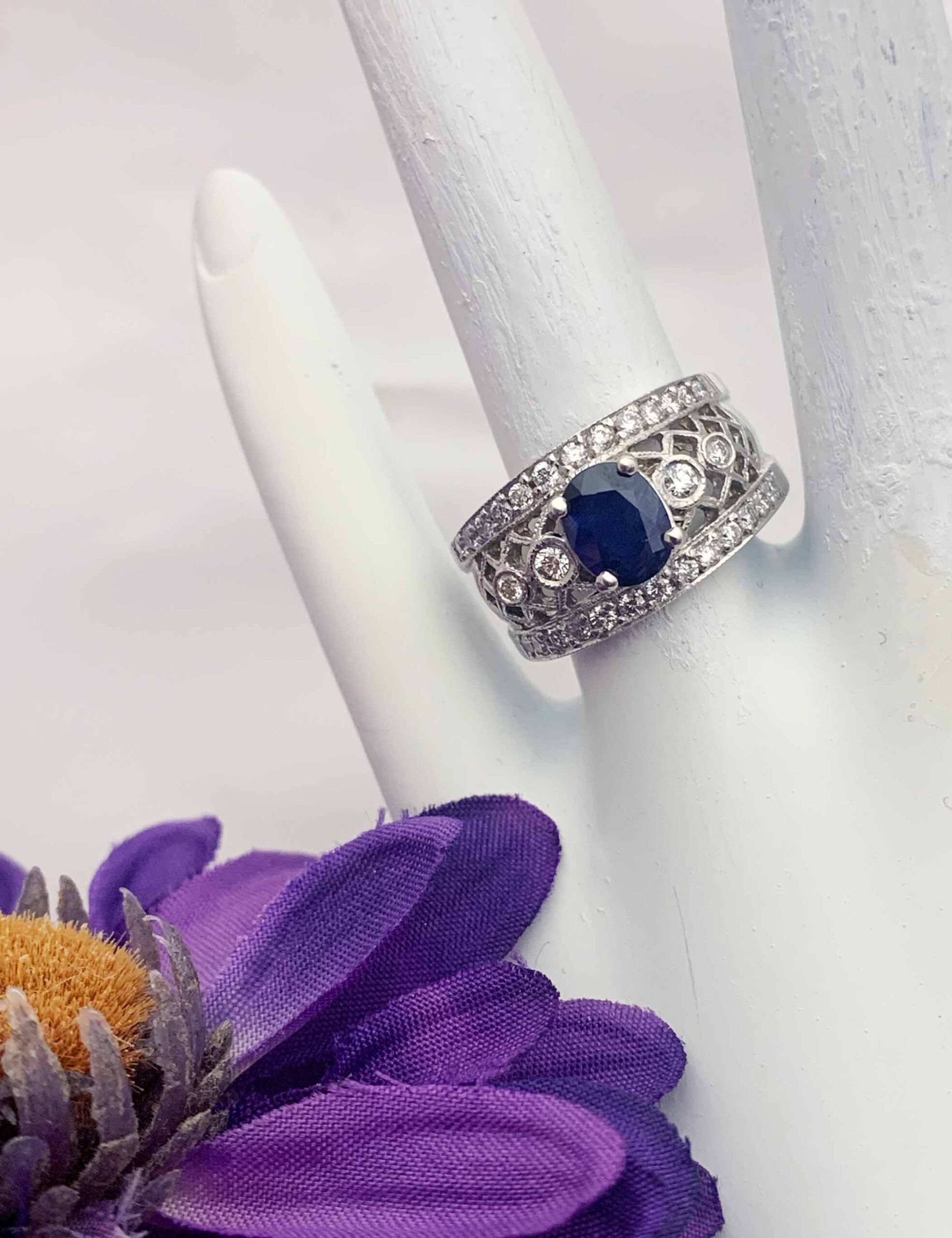 #MY-5 Sapphire and Diamond Ring - Image 2